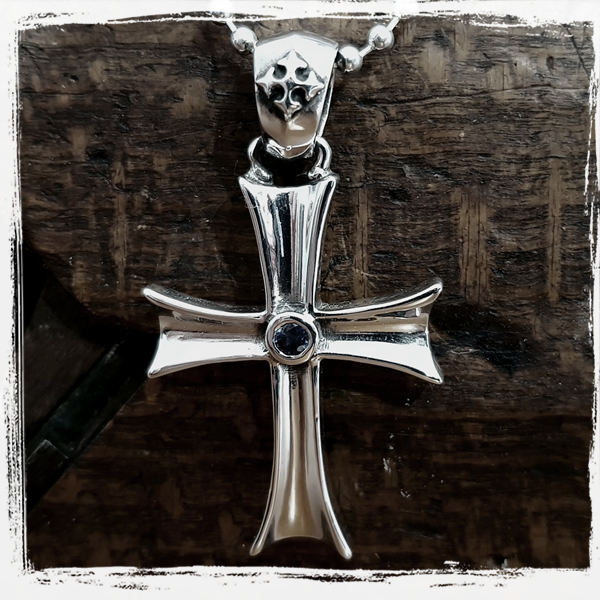 cross pendant 1
