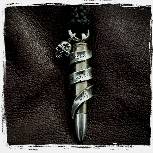 bullet & skull pendant 2
