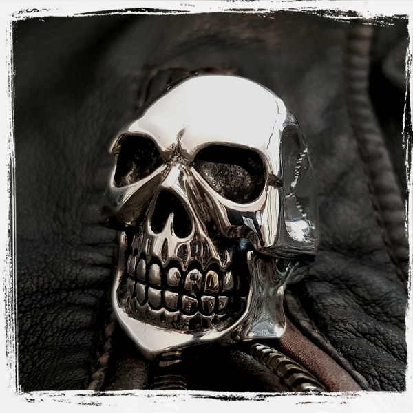 mavrick skull ring stock